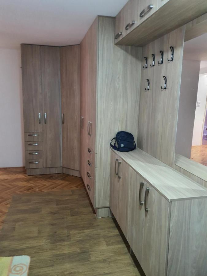 Big Apartman - Free Parking รานเย ภายนอก รูปภาพ