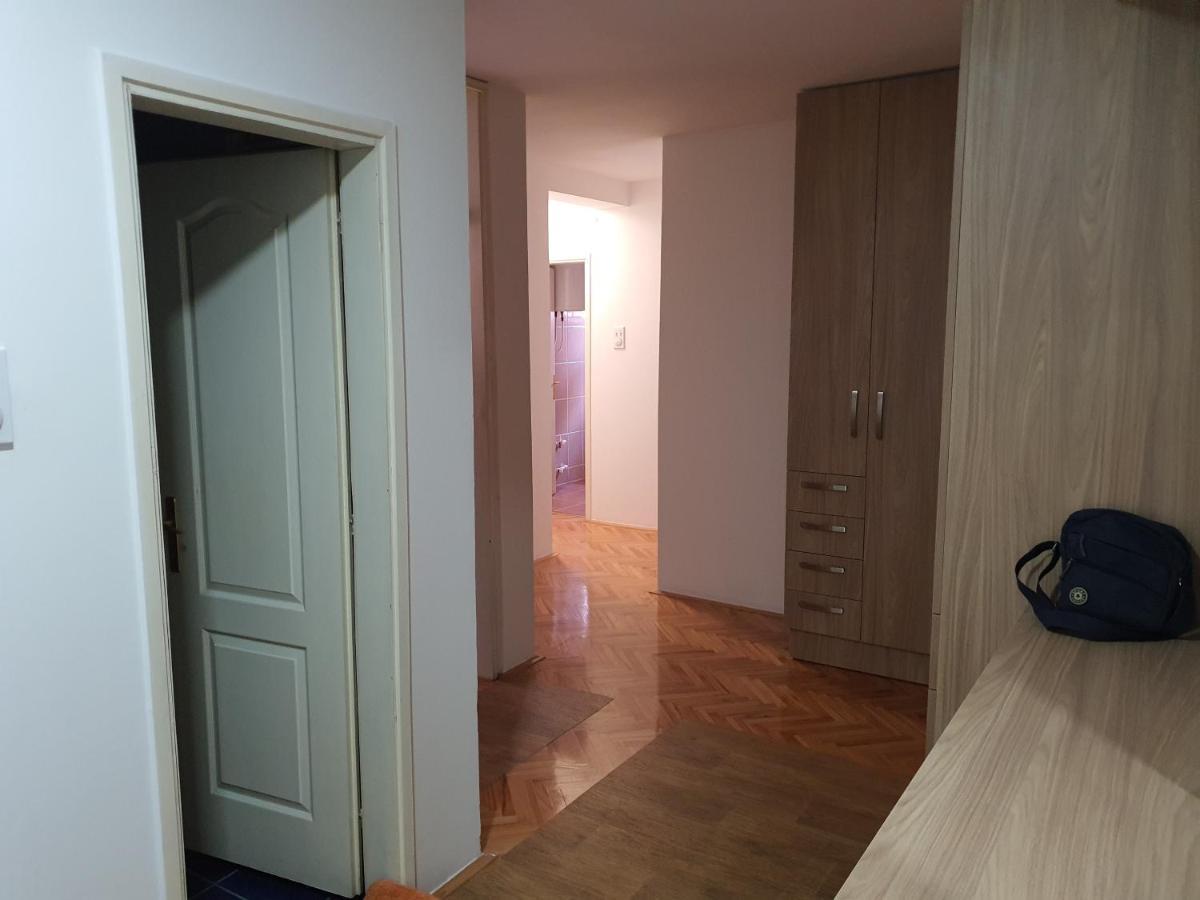 Big Apartman - Free Parking รานเย ภายนอก รูปภาพ